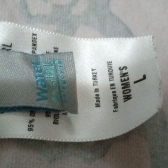 Water girl button up shirt L - Picture 2 of 4